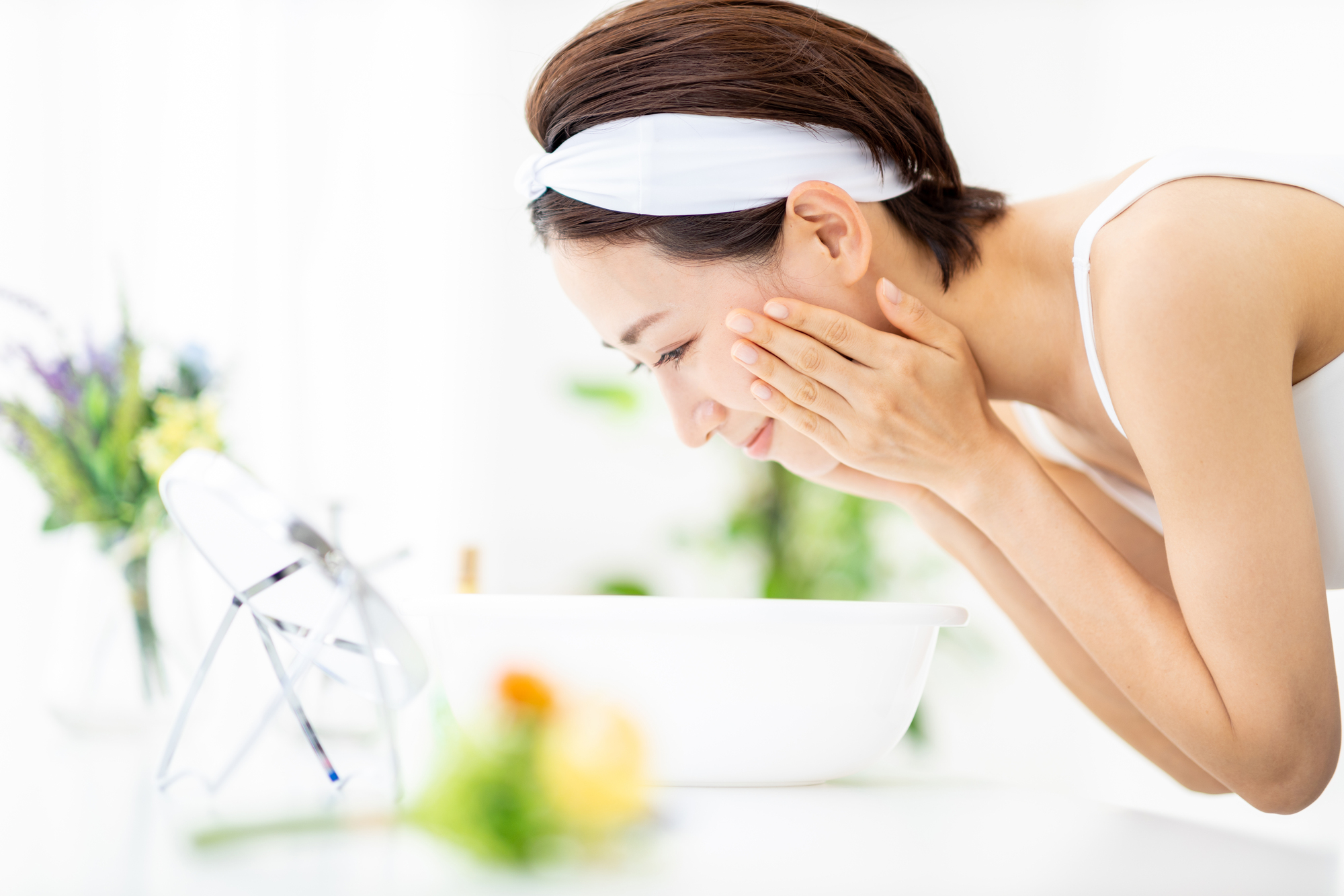 洗顔と保湿の土台ケア。日々のスキンケア5つのポイントをイメージした写真